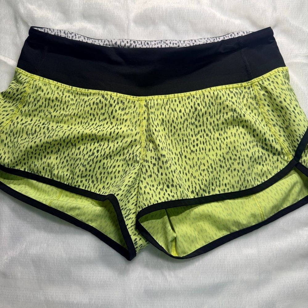 Lululemon Speed Up Shorts 2.5” Dottie Dash Clarity Yellow Black Sz 4 - Picture 2 of 9